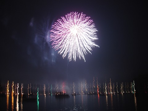 Happy Dependence Day! 2 fireworrks 1
